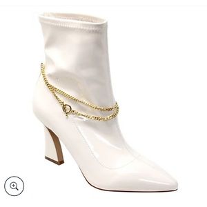 Charles-by Charles David-Lugo Bootie, Off White Strtch Patent Lthr ,Size 9 NWBox